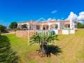 Elegante y tranquilo chalet junto al mar en Binidali, Menorca