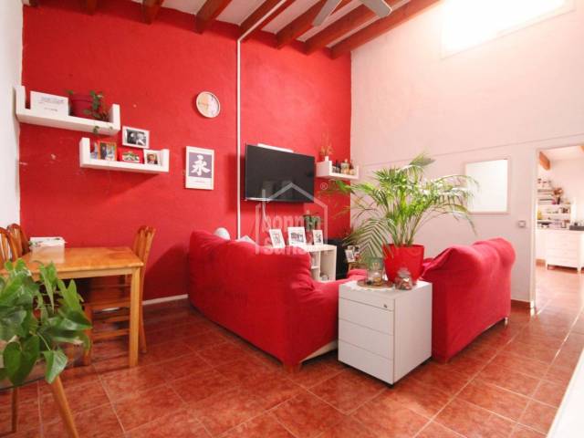 Casa dividida en tres viviendas en zona centro de Mahón, Menorca