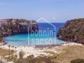 Encantadora casa con piscina en Calan Porter, Menorca.