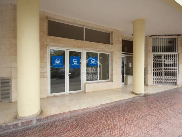 Business premises in Maria Luisa Serra, Mahon, Menorca