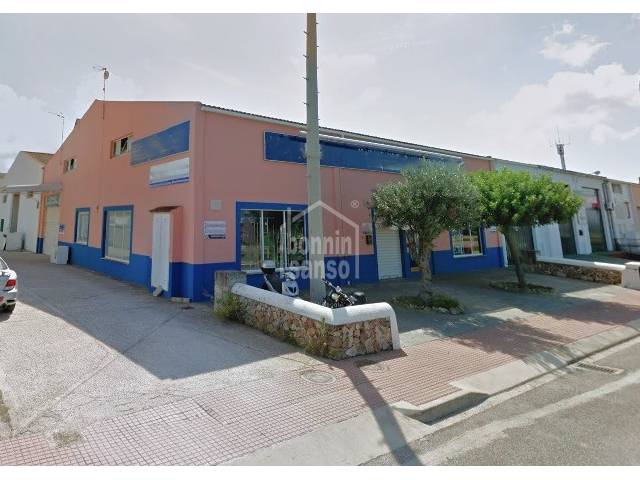 Locale Commerciale in Ciutadella Polígono