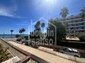 Apartamento renovado con preciosas vistas al mar a solo 20 metros de la playa de Cala Millor