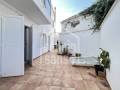 Espacioso primer piso con patio privado en Alayor, Menorca