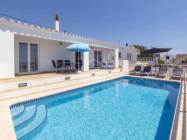 Villa with letting license in Calan Porter, Menorca