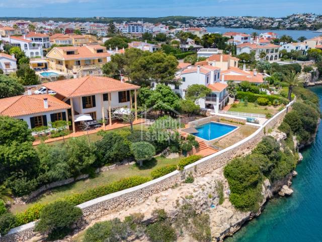 Propriété d’exception en première ligne sur la Méditerranée – Une opportunité rare. Minorque