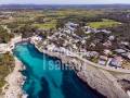 Wonderful villa close to the sea with lovely views in Cala Blanca, Menorca