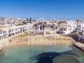 Caseta en dos cossos en primera línia a Macaret, Menorca