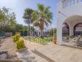 Chalet con amplio jardín y piscina privada de agua salada en Son Vitamina menorca