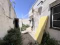 Planta baja a reformar con pequeño patio en Mahón, Menorca