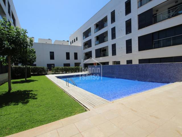 Traumhaftes Duplex-Penthouse mit Blick auf den Hafen und die Altstadt von Ciutadella, Menorca