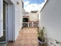 Espacioso primer piso con patio privado en Alayor, Menorca