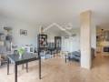 Bonito apartamento con terraza, jardín, dos parkings y vistas al mar en Coves Noves, Es Mercadal. Menorca.