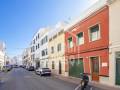 Vivienda con gran garaje en su planta baja en Mahón -Menorca-