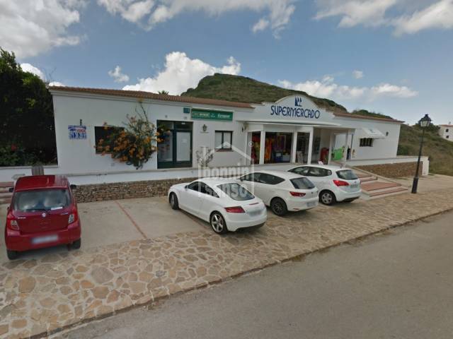 Local a Fornells Playa