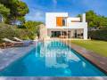 Exclusive villa with tourist license located in Cala Morell, Ciutadella de Menorca