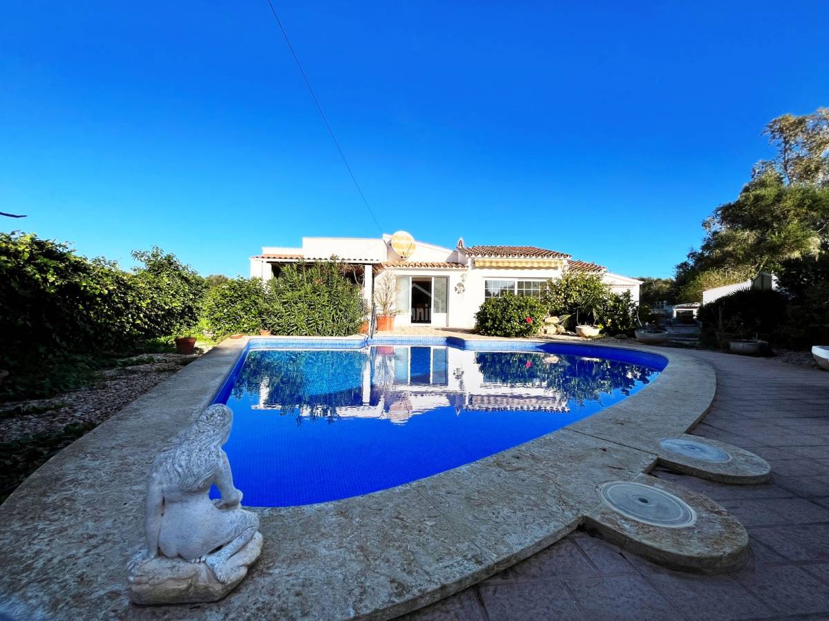 Buy Single storey villa in Son Vitamina, Menorca (91512)