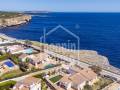Mediterrane Villa in erster Meereslinie mit Panoramablick in Salgar, Menorca