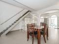 Casa en venta con patio, terraza y múltiples posibilidades, Mahón, Menorca