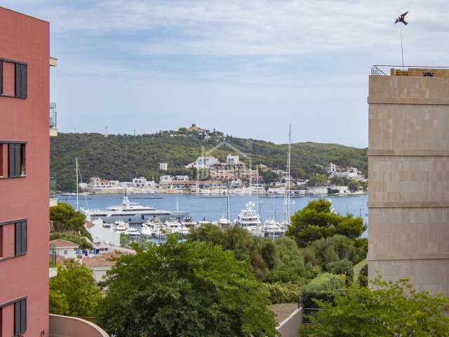 Bel appartement avec vue sur le port, Mahon, Minorque