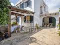 Casita en planta baja con pequeño jardín. Trebaluger. Menorca