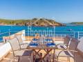 Una joya frente al mar en Es Grau, con licencia turística – Vive Menorca en su máxima expresión