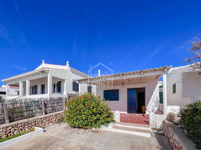 Casa en primera línea de mar en Biniancolla, Menorca