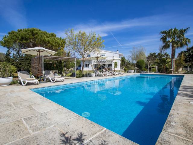 Peace and tranquility in this country house  with tourist licencein the surroundings of Sant Lluís, Menorca