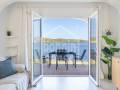 Fantástico apartamento en primera línea de mar , Playas de Fornells, Menorca.