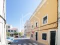 Gran casa en esquina en zona céntrica de Mahón, Menorca