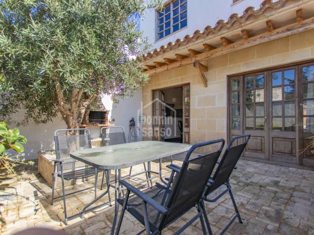 Très belle maison de caractère avec patio garage licence touristique, Sant Lluís, Menorca.