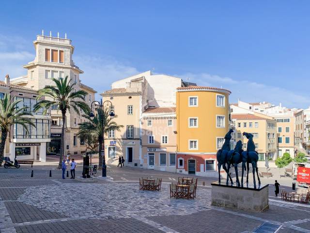 Local en el mercado de Mahón, Menorca