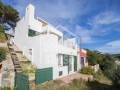 Casa en primera línea de mar con espectaculares vistas al Puerto de Mahón, Menorca.
