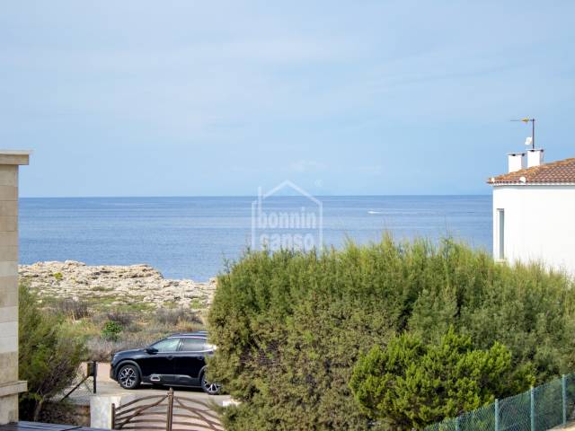 Precioso chalet adosado en la cotizada zona residencial de Cala Blanca, Ciutadella, Menorca