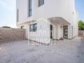 Rohbau mit 28 Wohnungen am Strand von Ciutadella, Menorca, Balearen