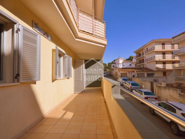 Erdgeschosswohnung mit zwei Terrassen in zweiter Meereslinie in Porto Cristo, Mallorca