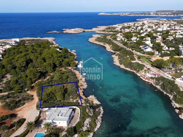 EXCLUSIVA: Primera línea sobre la playa de Santandria, Ciutadella, Menorca