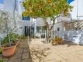 Elegant home with garden and swimming pool in Mahón, Menorca.