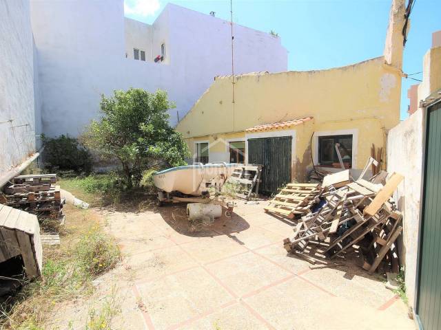 Front, Garden, Patio, Terrace - House with patio, in need of renovation in Ciutadella, Menorca