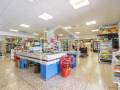 Local comercial en venta con explotación activa de supermercado sito en Cap Artruix, Ciutadella, Menorca