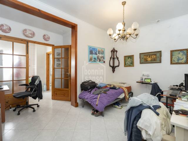 Amplia vivienda distribuida en dos niveles, Ciutadella, Menorca