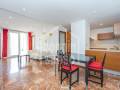 Appartement spacieux de trois chambres avec terrasse et garage à Ciutadella, Minorque
