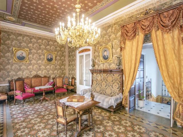 Beeindruckendes Herrenhaus im Herzen des historischen Zentrums von Ciutadella, Menorca