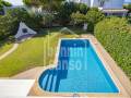 Villa mit Pool und Touristenlizenz in Calan Bosch, Ciutadella, Menorca, Balearen