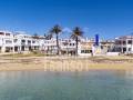 Caseta en dos cossos en primera línia a Macaret, Menorca