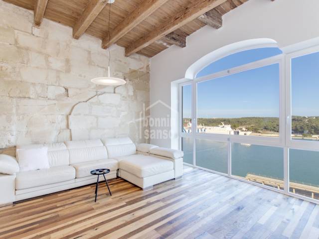 Triplex with beautiful views over the harbour of Mahon, Menorca
