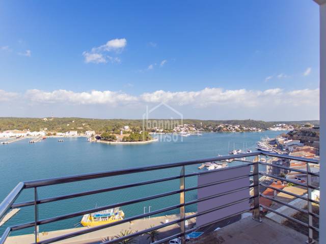 Impresionante propiedad con vistas al mar en Mahón, Menorca