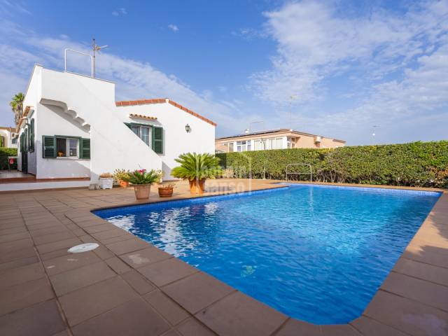 Traumvilla in der exklusiven Wohngegend von Cala'n Blanes, Ciutadella, Menorca, Balearen