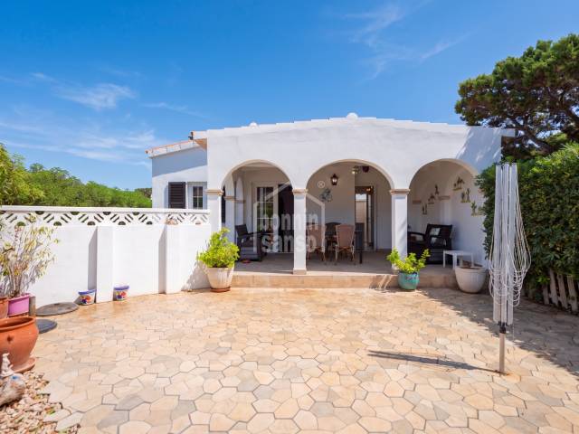 Bungalow à Los Arcos, Cala'n Blanes, Ciutadella, Minorque