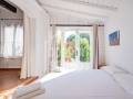 Charming 2-Bedroom House with Terrace, Garden Views, and Tourist License