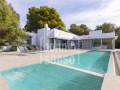 Maison de design minimaliste dans le sud de Minorque avec une vue fantastique sur la mer et à distance de marche de la côte